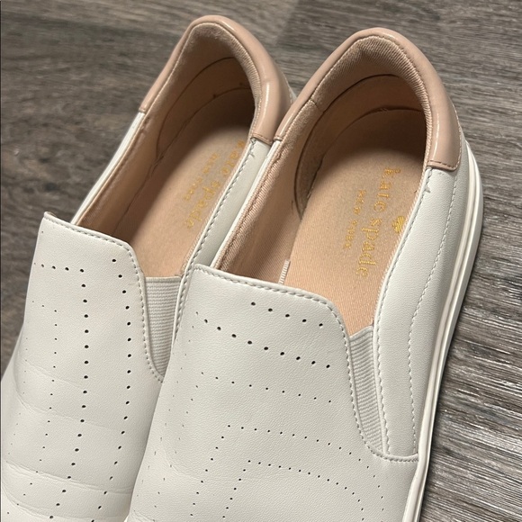 Kate Spade Azores perforated leather slip on shoes, white, size 8.5 - Picture 14 of 16